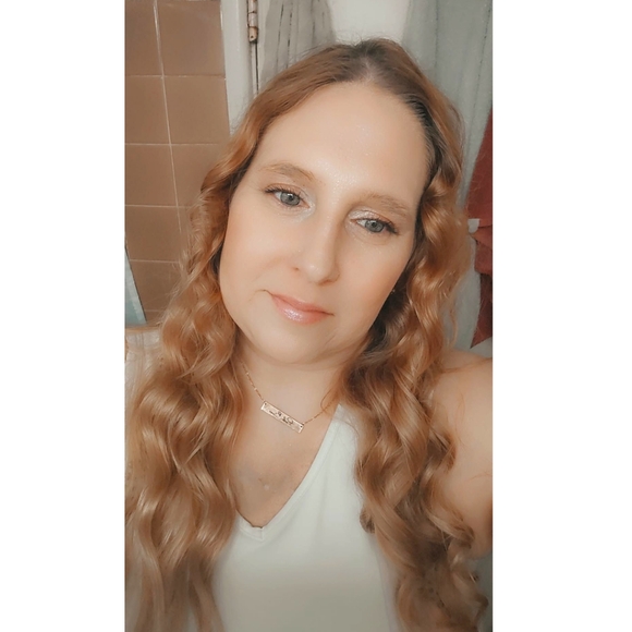 Meet Heather! 💋 - Picture 14 of 14